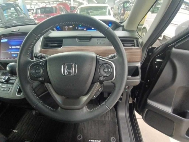 Honda FREED 2022 8456068-9
