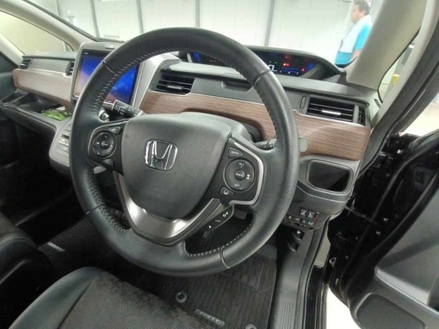 Honda FREED 2022 8456070-9