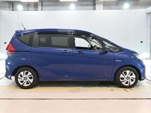 Honda FREED 2019 8456082-3