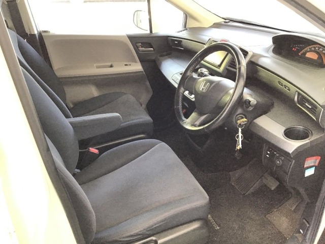 Honda FREED 2009 8456098-5