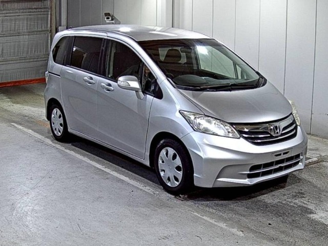 Honda FREED 2013 8456116-0