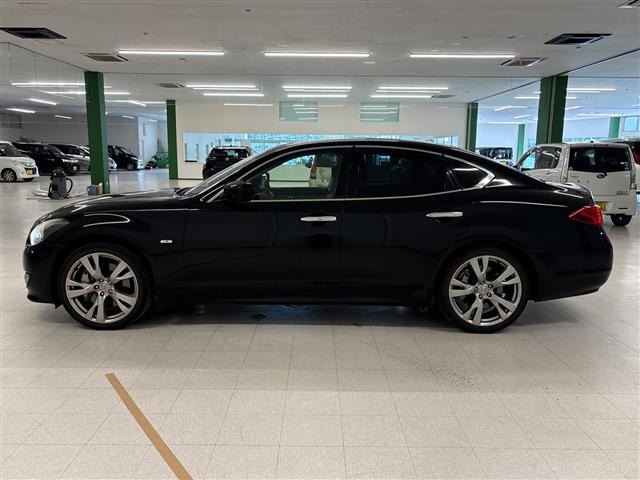 Nissan FUGA 2011 8448510-12