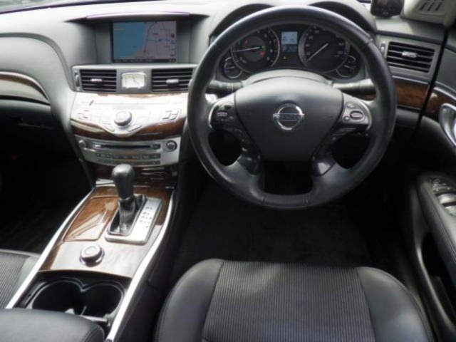 Nissan FUGA 2010 8448529-2