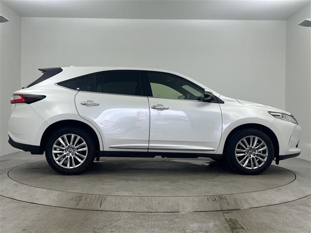 Toyota HARRIER 2018 8451021-22
