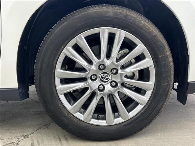 Toyota HARRIER 2018 8451021-6