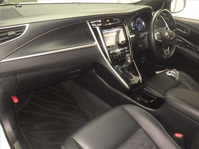 Toyota HARRIER 2019 8451992-4