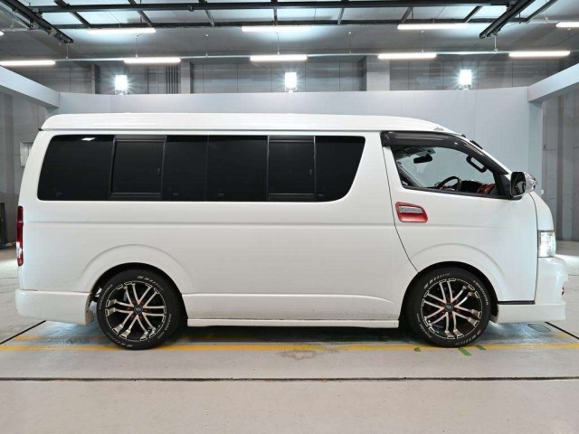 Toyota HIACE WAGON 2011 8443495-3