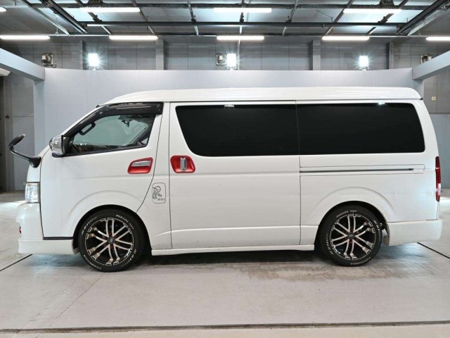Toyota HIACE WAGON 2011 8443495-4