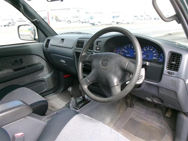 Toyota HILUX 2002 8448111-19