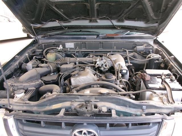 Toyota HILUX 2002 8448111-4