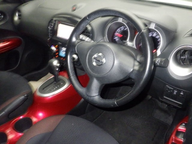 Nissan JUKE 2011 8459517-3