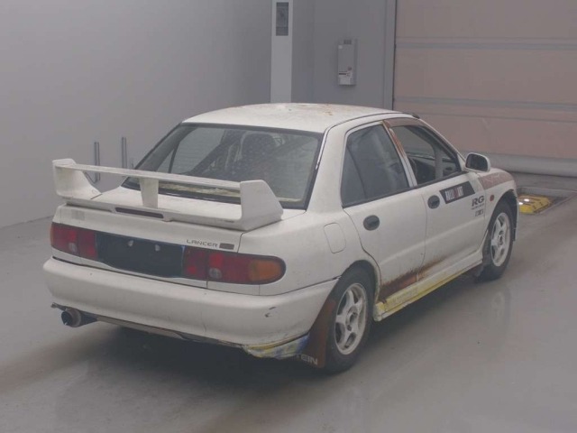Mitsubishi LANCER 1995 8450415-1