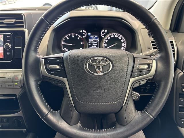 Toyota LAND CRUISER PRADO 2017 8463332-15