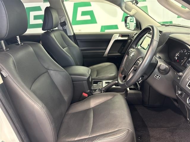 Toyota LAND CRUISER PRADO 2017 8463332-9