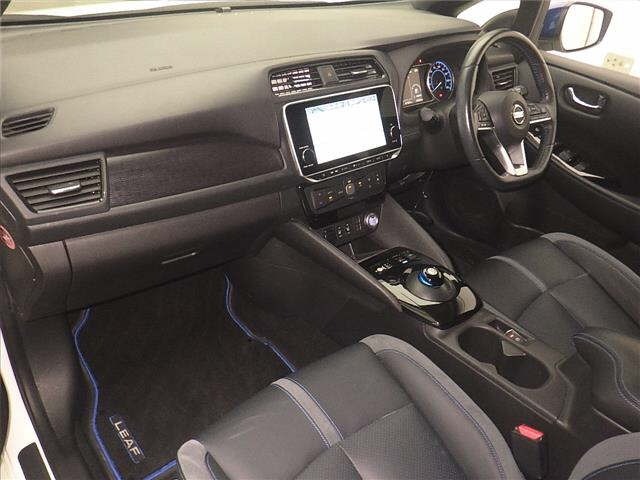 Nissan LEAF 2020 8456358-4