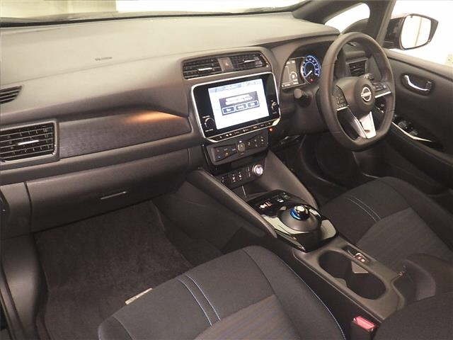 Nissan LEAF 2022 8456360-4