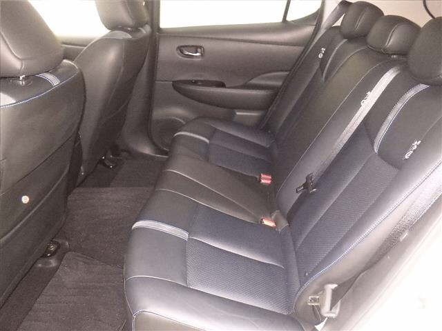 Nissan LEAF 2018 8456364-7