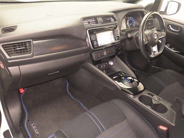 Nissan LEAF 2018 8456368-4