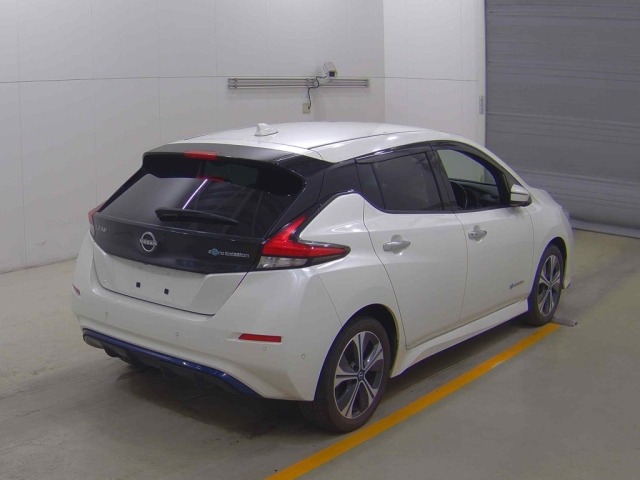Nissan LEAF 2021 8456375-4