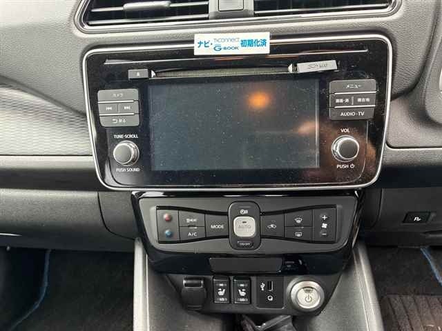 Nissan LEAF 2019 8456406-6