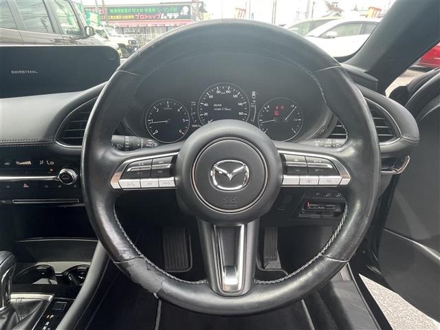 Mazda MAZDA3 2022 8454918-19