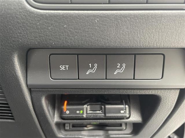 Mazda MAZDA3 2022 8454918-9