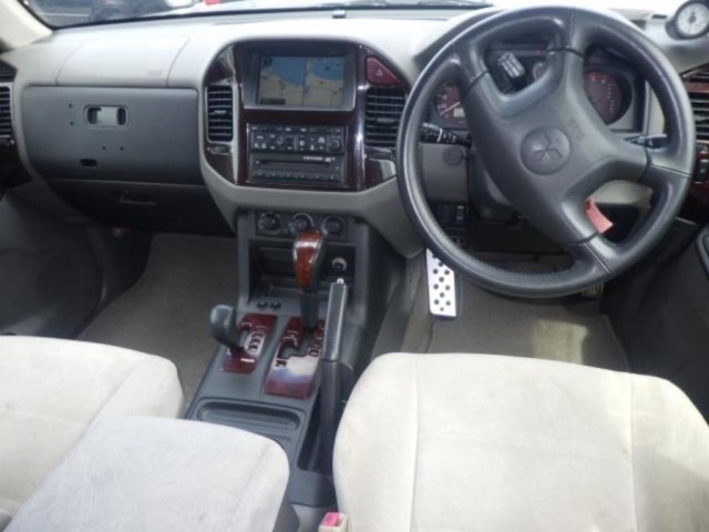 Mitsubishi PAJERO 1999 8456630-2