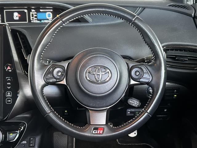 Toyota PRIUS PHV 2018 8455857-1