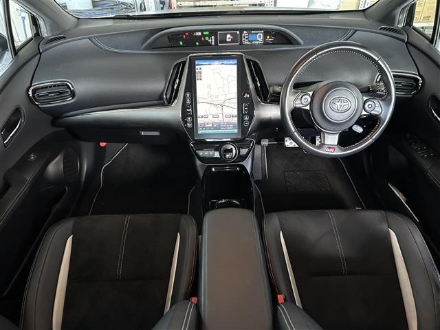 Toyota PRIUS PHV 2018 8455857-15