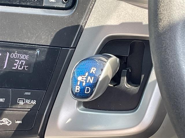 Toyota PRIUS 2011 8454137-22