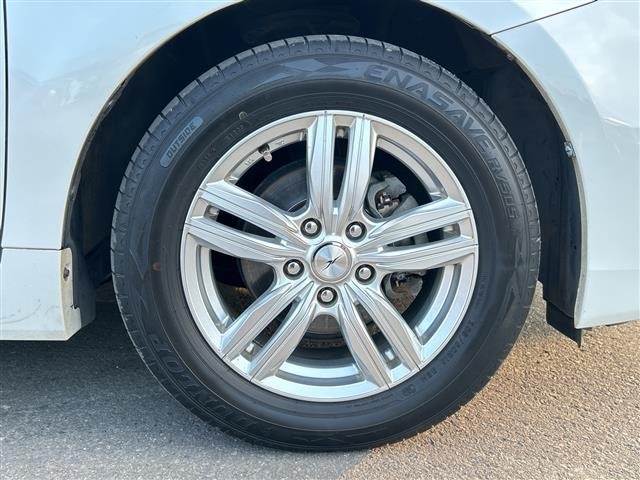 Toyota PRIUS 2011 8454191-1