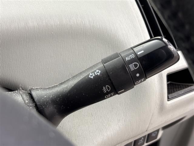 Toyota PRIUS 2012 8454202-3