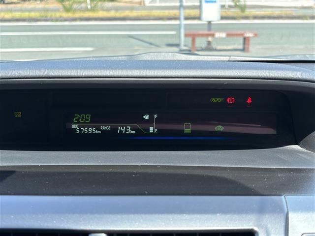 Toyota PRIUS 2013 8454225-10