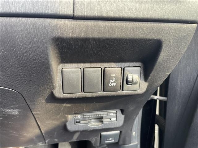 Toyota PRIUS 2016 8454248-2