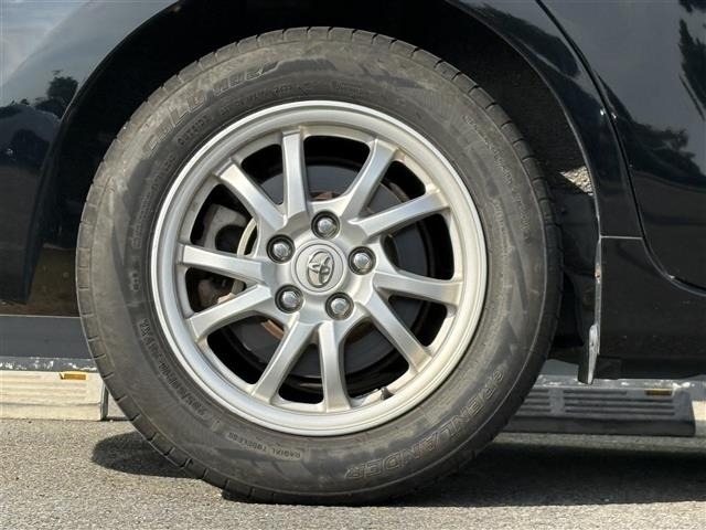 Toyota PRIUS 2014 8454284-4