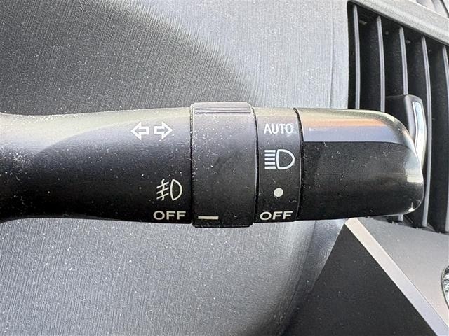 Toyota PRIUS 2014 8454284-5