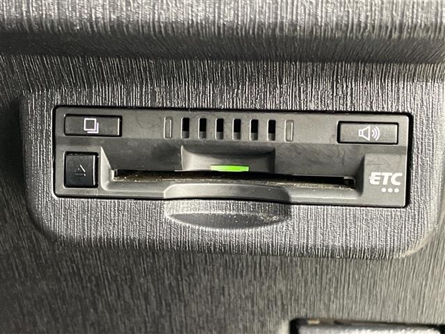 Toyota PRIUS 2017 8454298-3