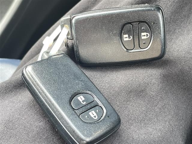 Toyota PRIUS 2012 8454309-9