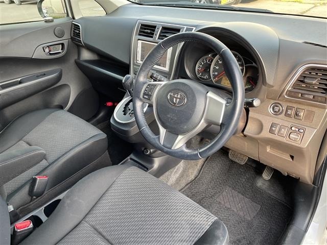 Toyota RACTIS 2014 8454488-7