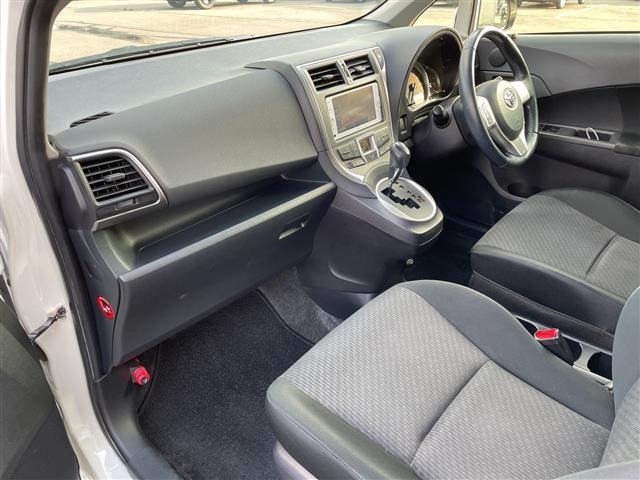 Toyota RACTIS 2014 8454488-8
