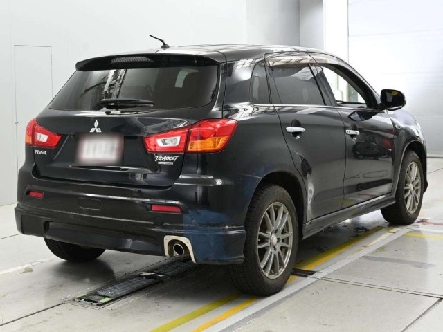 Mitsubishi RVR 2013 8460179-1