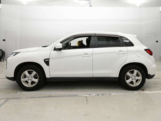 Mitsubishi RVR 2021 8460180-4