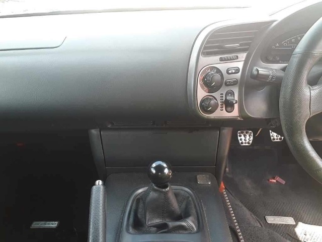 Honda S2000 2002 8458918-11