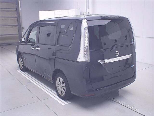 Nissan SERENA 2015 8456104-1