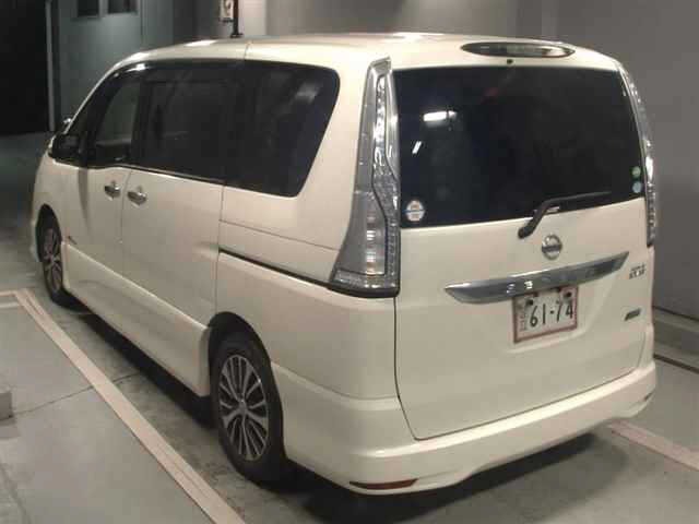 Nissan SERENA 2015 8456142-1