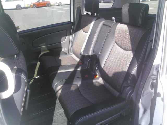 Nissan SERENA 2015 8456142-9