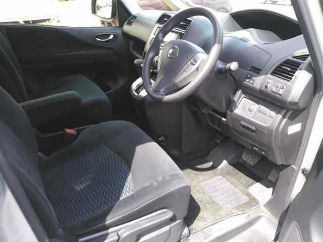 Nissan SERENA 2016 8456150-3