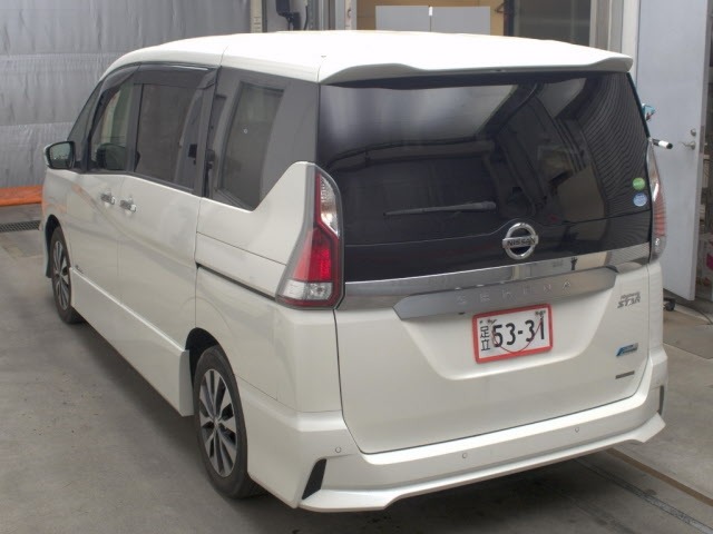 Nissan SERENA 2016 8456161-1