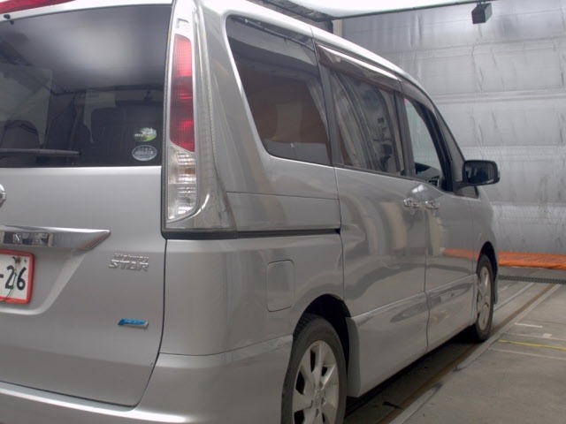 Nissan SERENA 2011 8456174-5