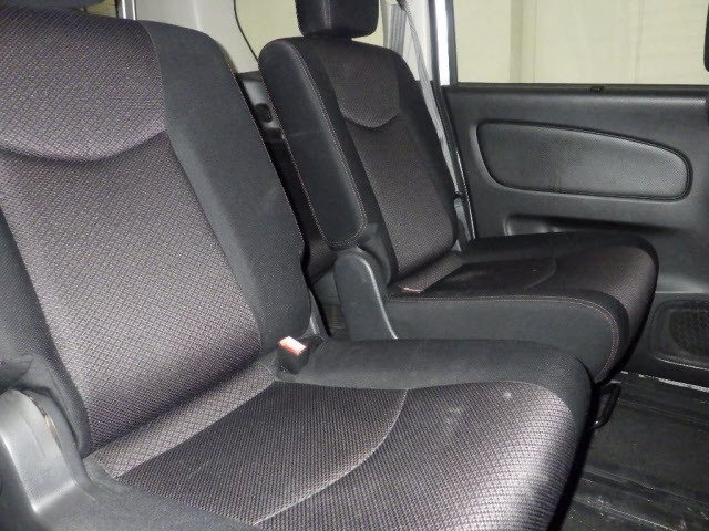 Nissan SERENA 2011 8456174-8